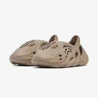 Adidas Yeezy Foam RNNR Stone Sage - HubResell.com - Streetwear e Sneakers Limitate