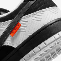 Nike SB Dunk Low TIGHTBOOTH - HubResell